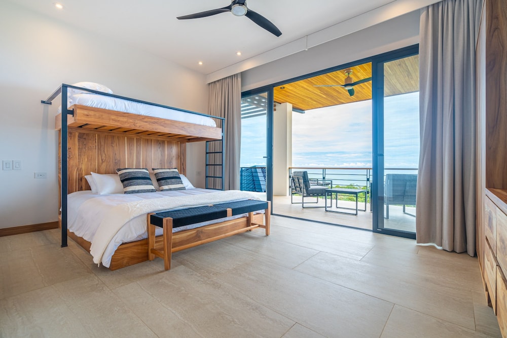 Villa del Cielo Oceanview Villa Near Uvita Beaches