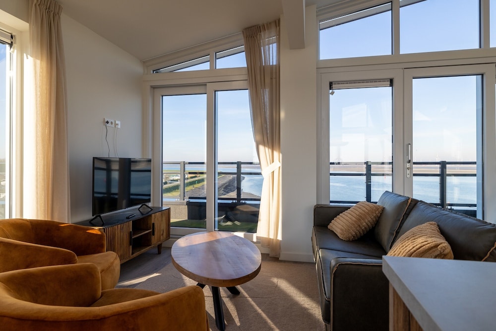 Penthouse in Sint-annaland by the Beach