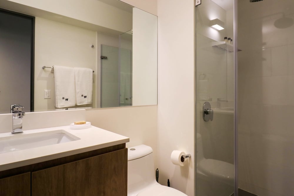 w Fabulous 2BR w Impressive Deco in San Isidro