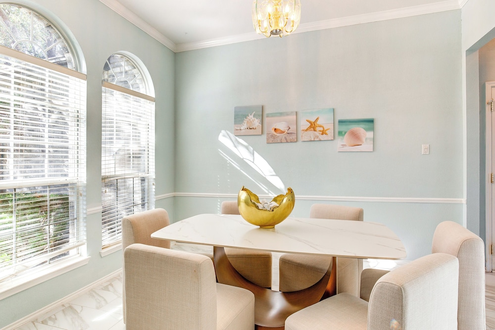 Lakefront Home w/ Pool, Patio & Views in Rockwall