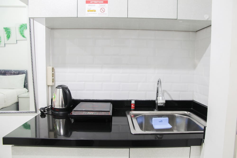 Comfortable Studio Room Poris 88 Apartment Near Bale Kota Mall, Tangerang - 12