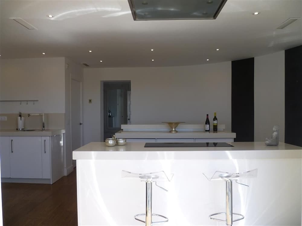 Marbella Vacations - Great Beach Side Villa - Semi Heated Pool - Property Image 19