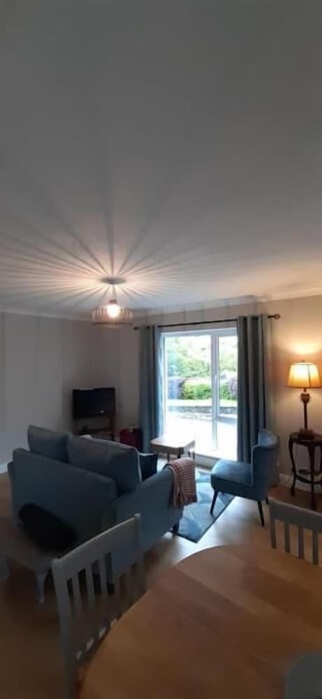 Elmgrove Apartments