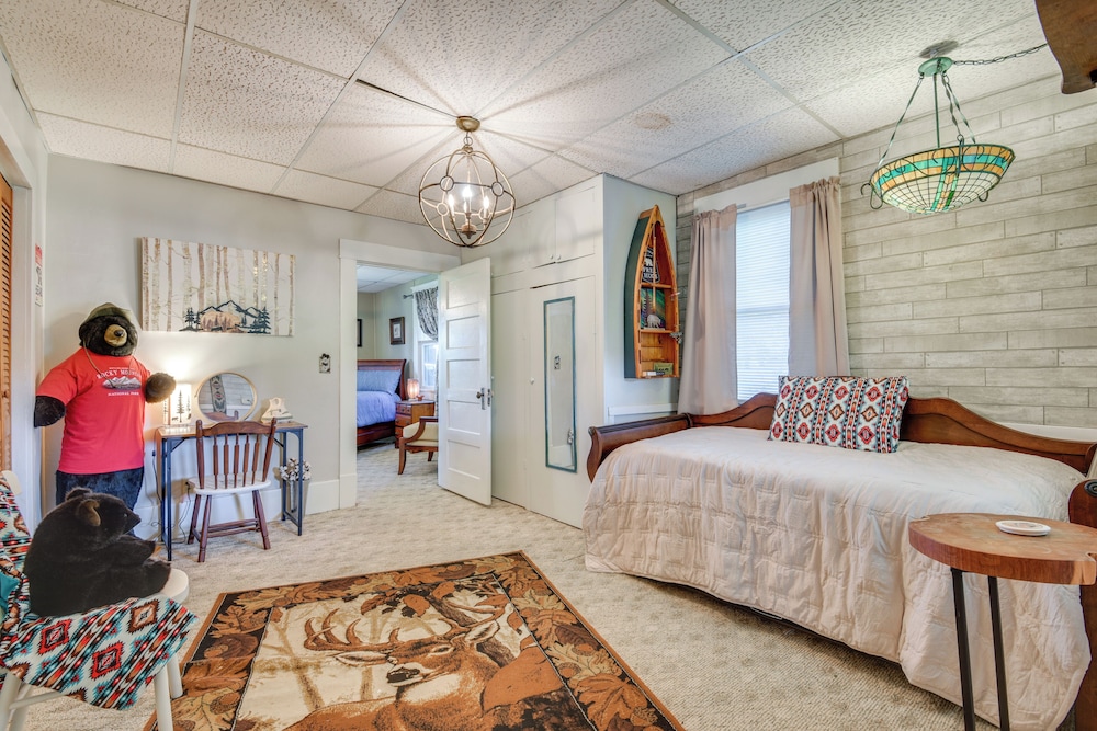 Countryside Retreat w/ Pasture Views in Hominy