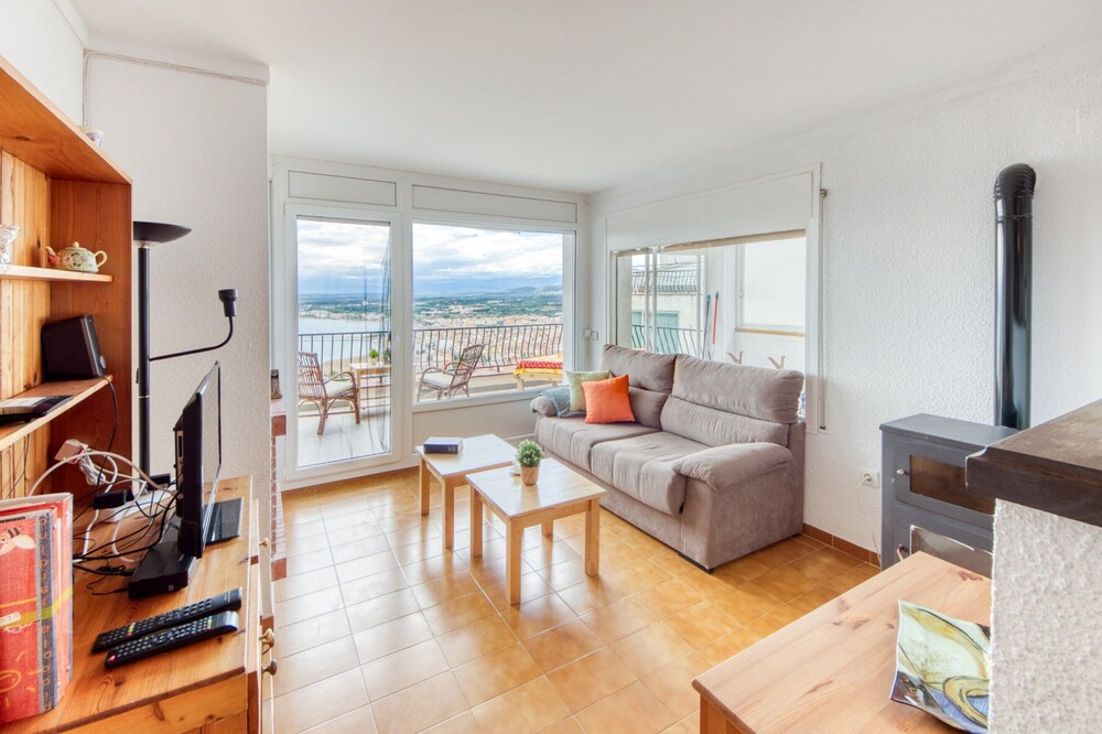 Apartment in Rosas Near Cap de Creus