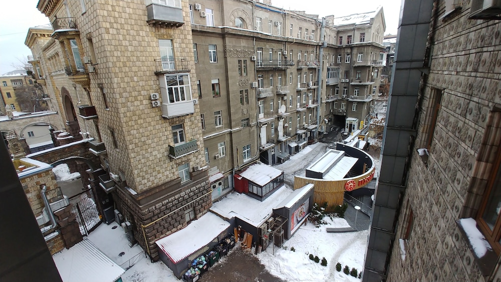 Kyiv Apartments