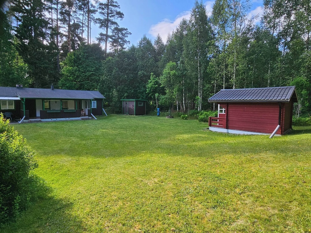 Cottage & 1200m² Garden
