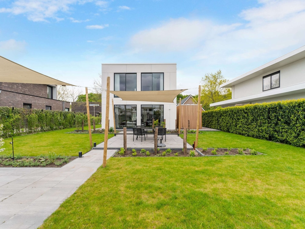 Amazing Villa in Zeewolde With Terrace view 3