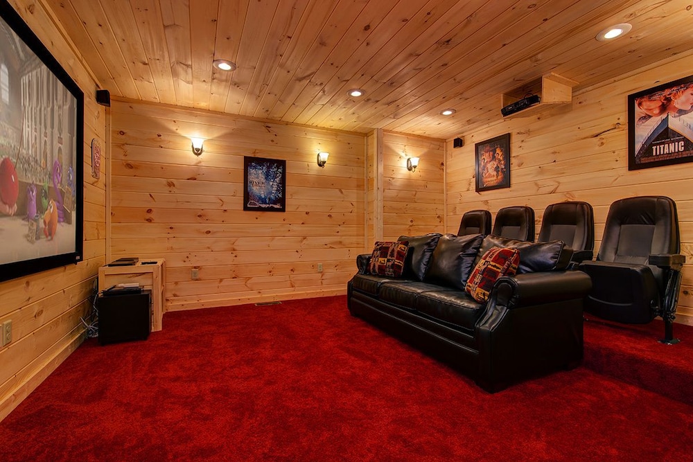 A River Runs Through It - 3 Bedrooms, 3 Baths, Sleeps 12 Cabin by RedAwning