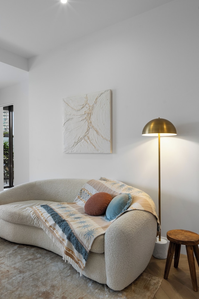Luxury Apartment - Oracle Broadbeach