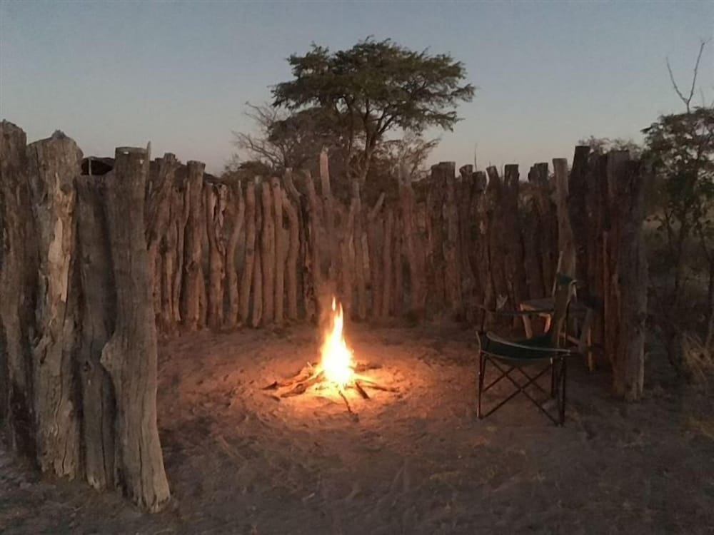 Phudzi Resort T/A Makgadikgadi Adventures