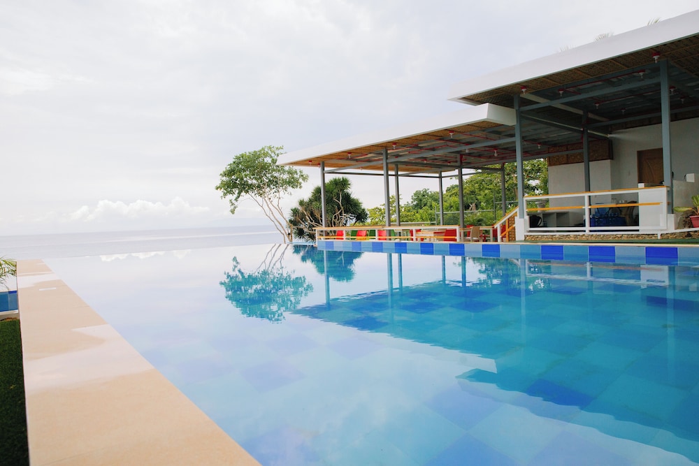 Tulang Diot View and Turtle Haven