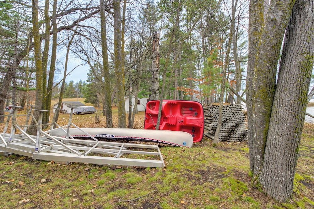 Short Drive to Itasca State Park - Waterfront Home