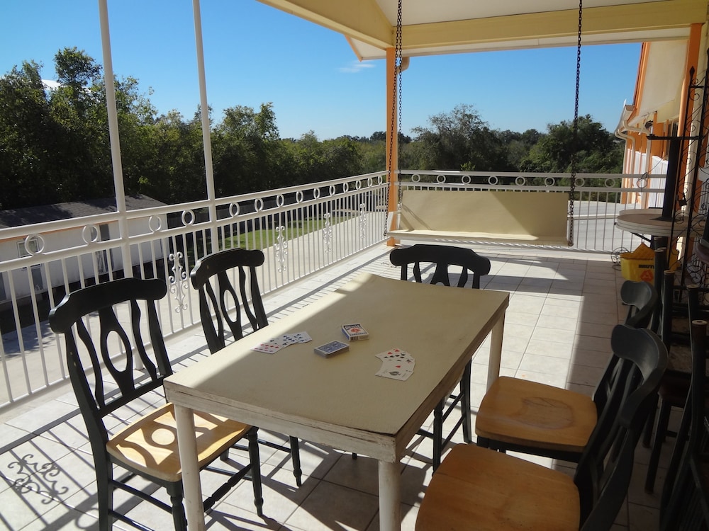 Antlers Inn - Property Image 8