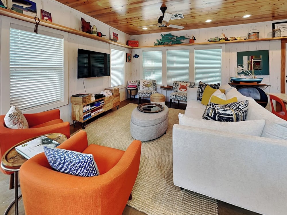 Beach-Inn by Silver Sands Vacation Rentals