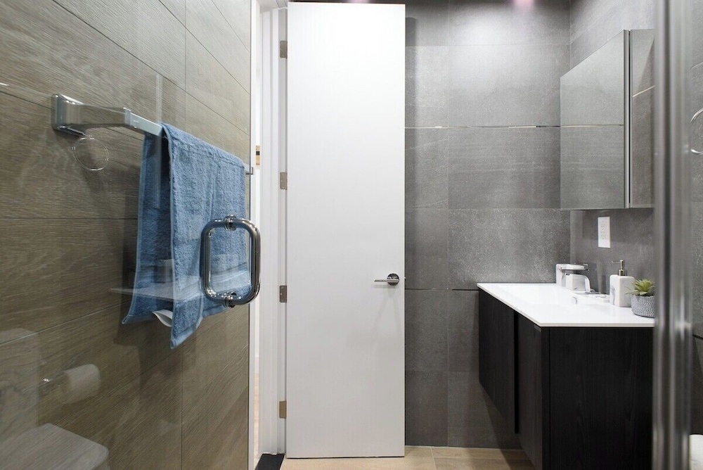 1597 New York Apt