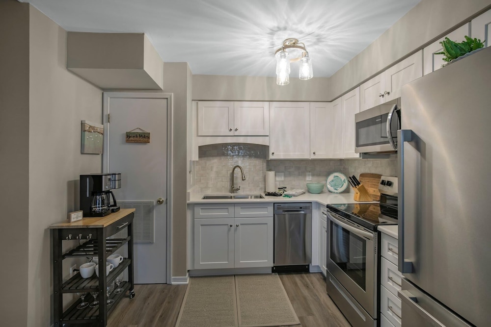 The Cove 205b