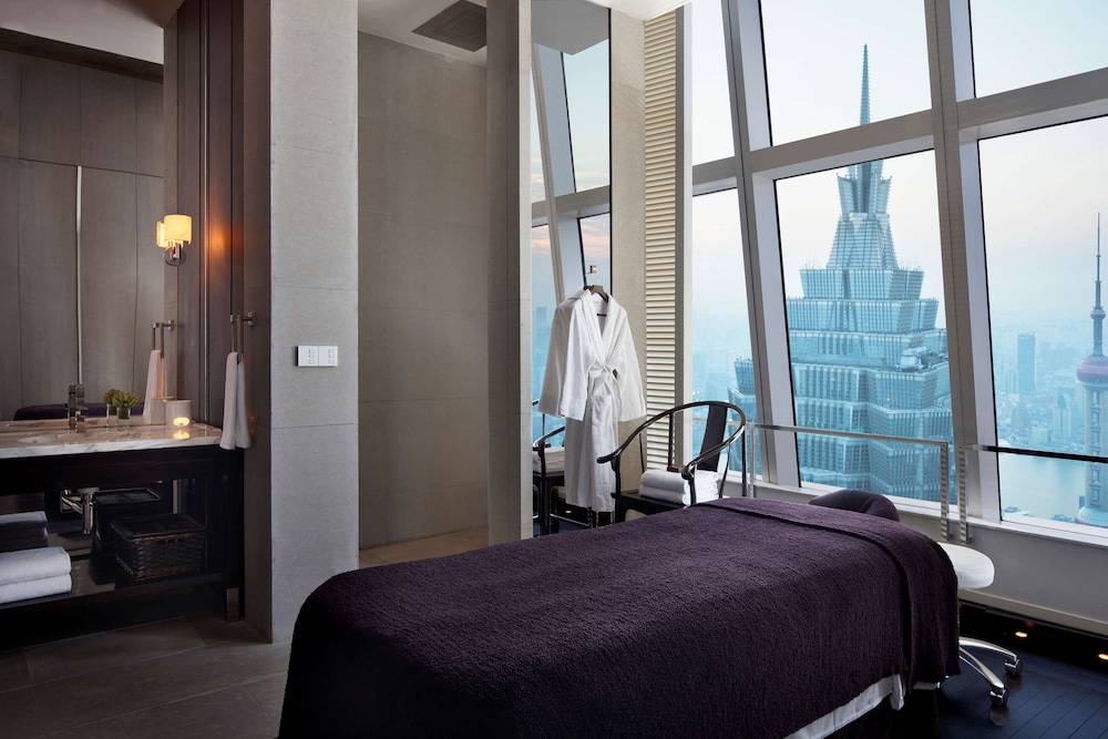 Park Hyatt Shanghai 35