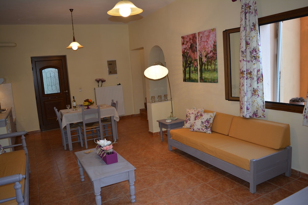 Elianthos Villa