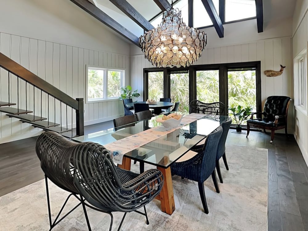 Ocean Commotion by Distinctive Beach Rentals