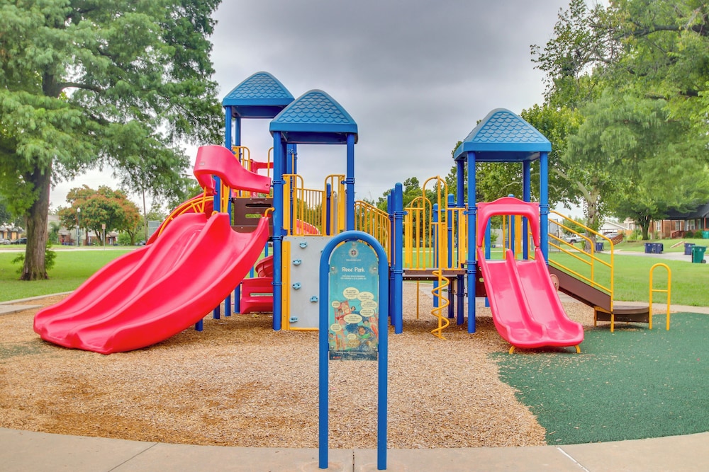 1 Mi to OKC Fair Park: Family-friendly Apt!