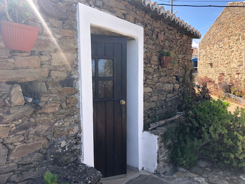 Serra do Caldeir o Private Pool Villa