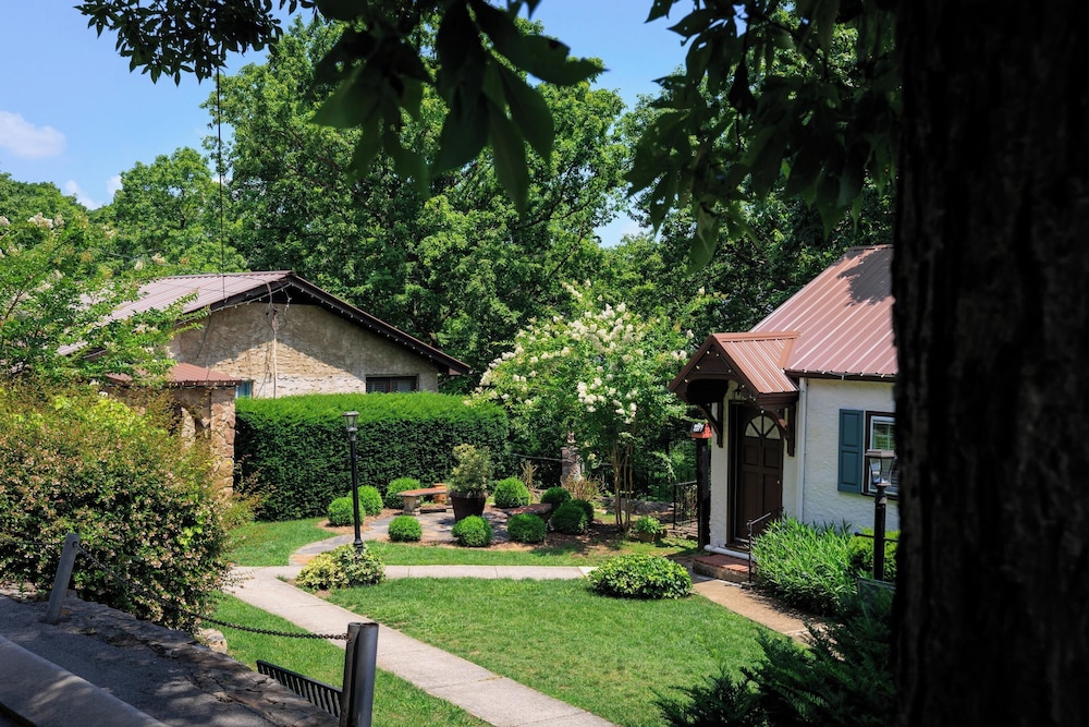 Lookout Mountain Riverview Inn