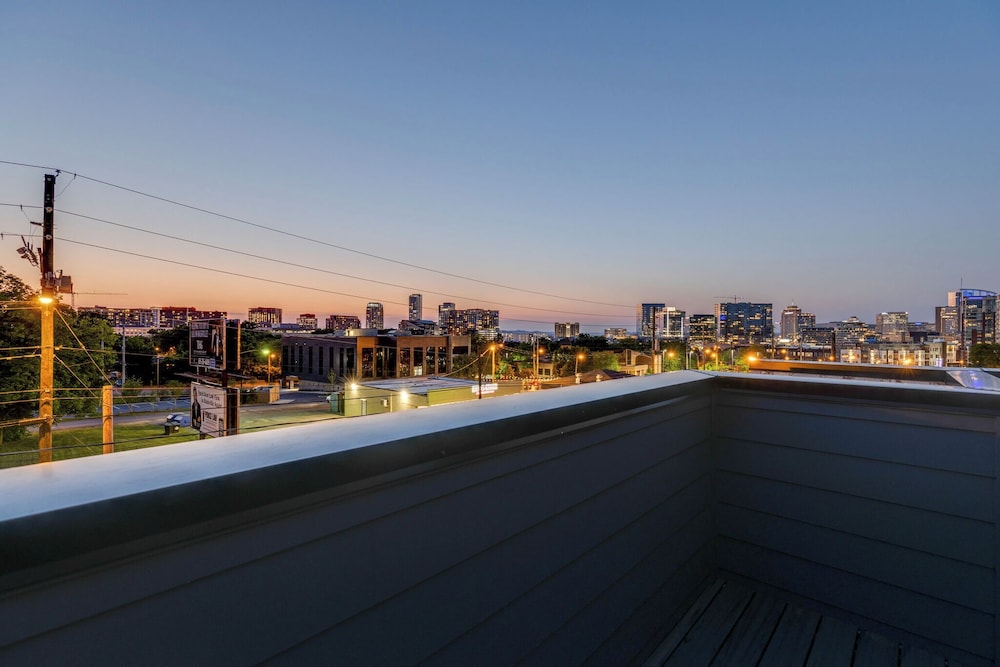 Downtown Dolly - Heart of Gulch - Rooftop Hot Tub