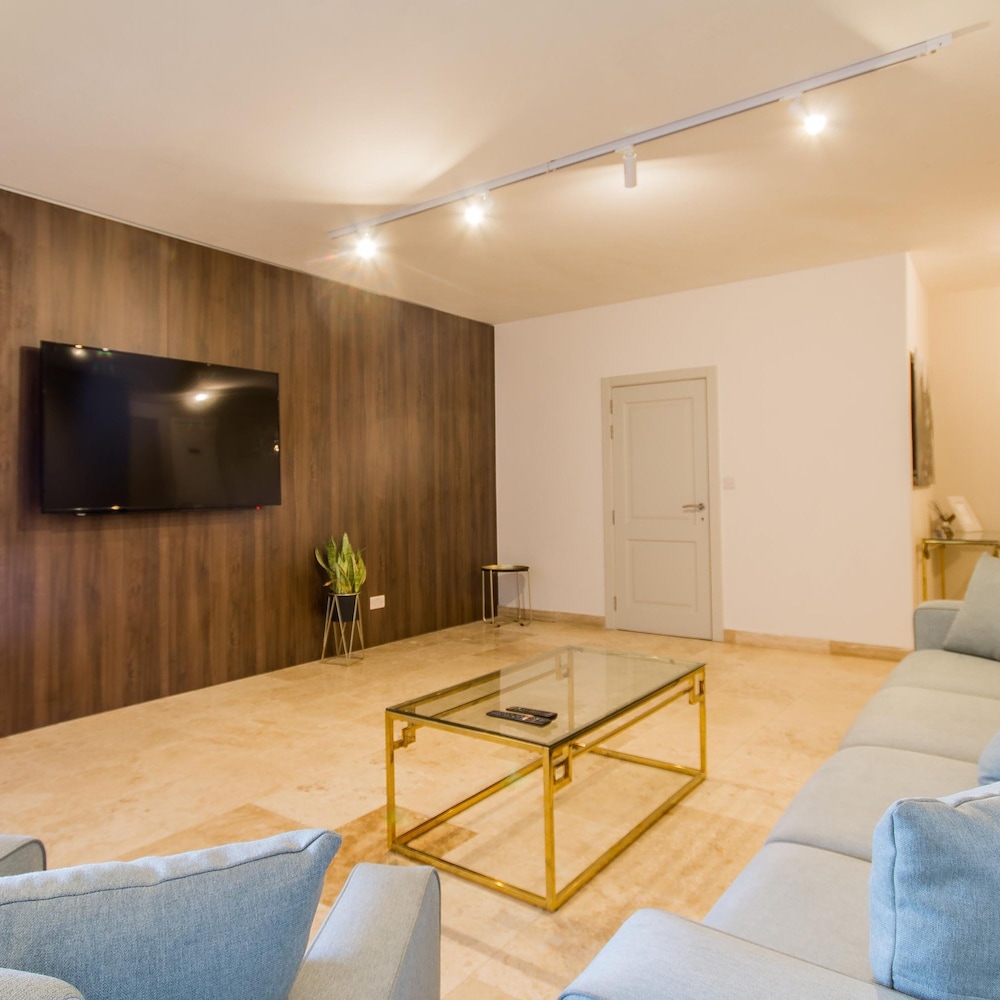 Wellness Hygge Modern Gozitan Apartment