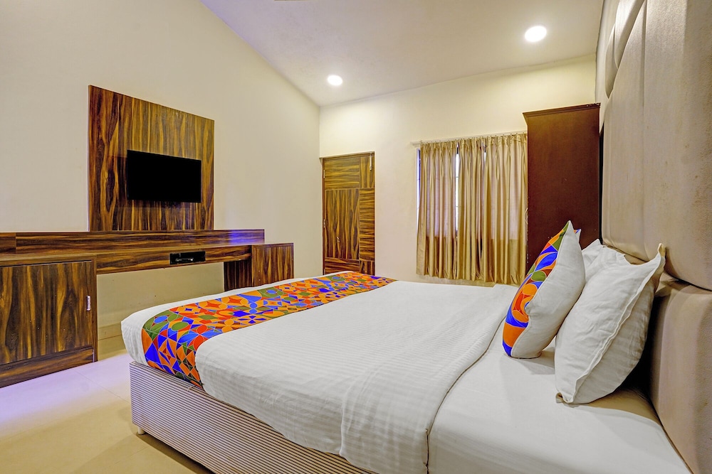 Fabhotel Balaji Resort