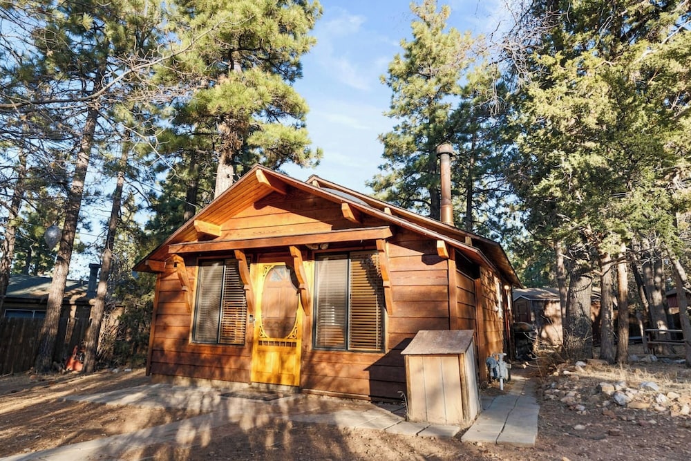 Charming Mountain Getaway