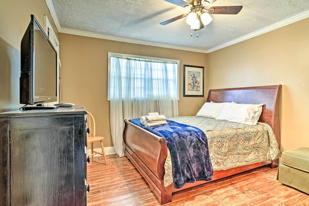 Oxford Vacations - Oxford Home on Private Land < 7 Mi to Dtwn! - Property Image 19