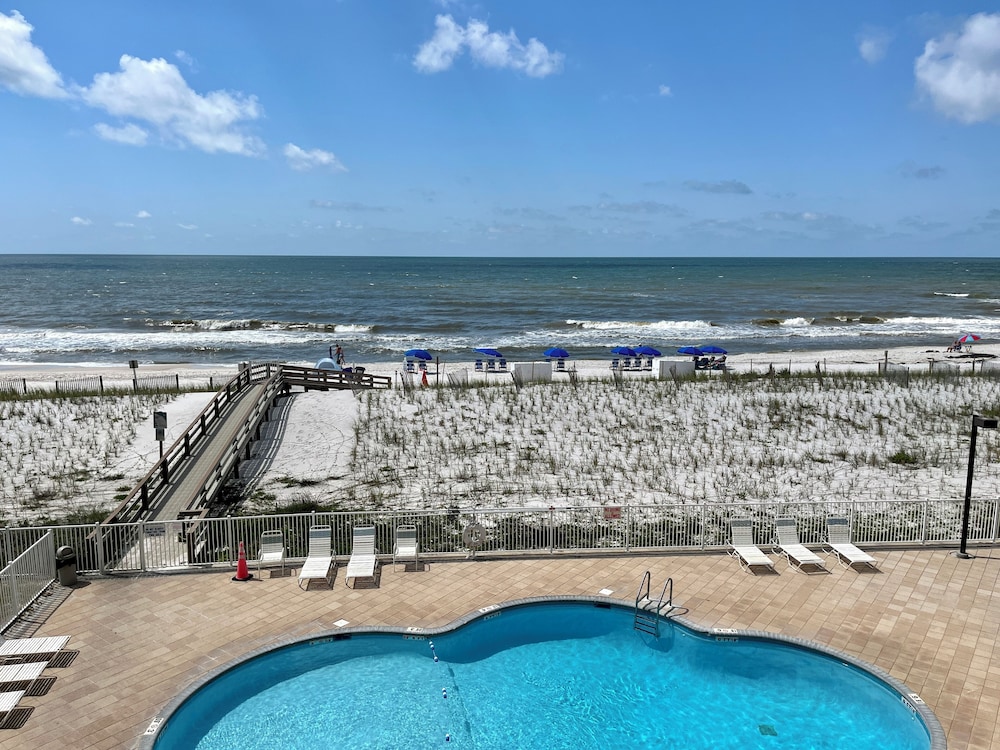 Surfside Shores by Southern Vacation Rentals