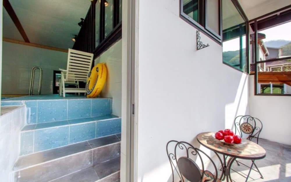 Gapyeong Caecilia Pool Villa view 4