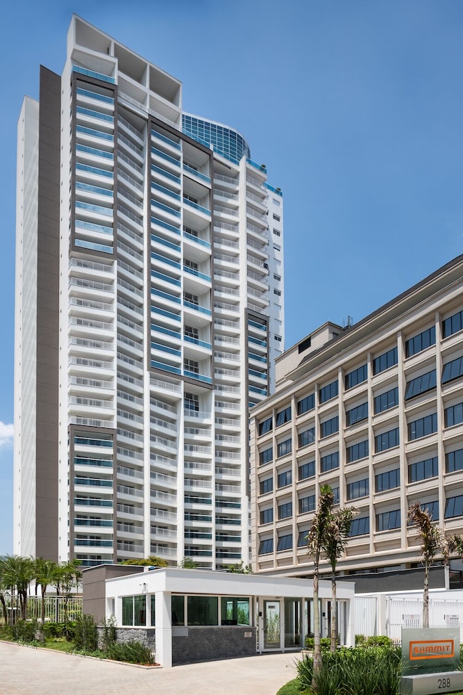 Summit Pinheiros by Okaeri Home Aparts