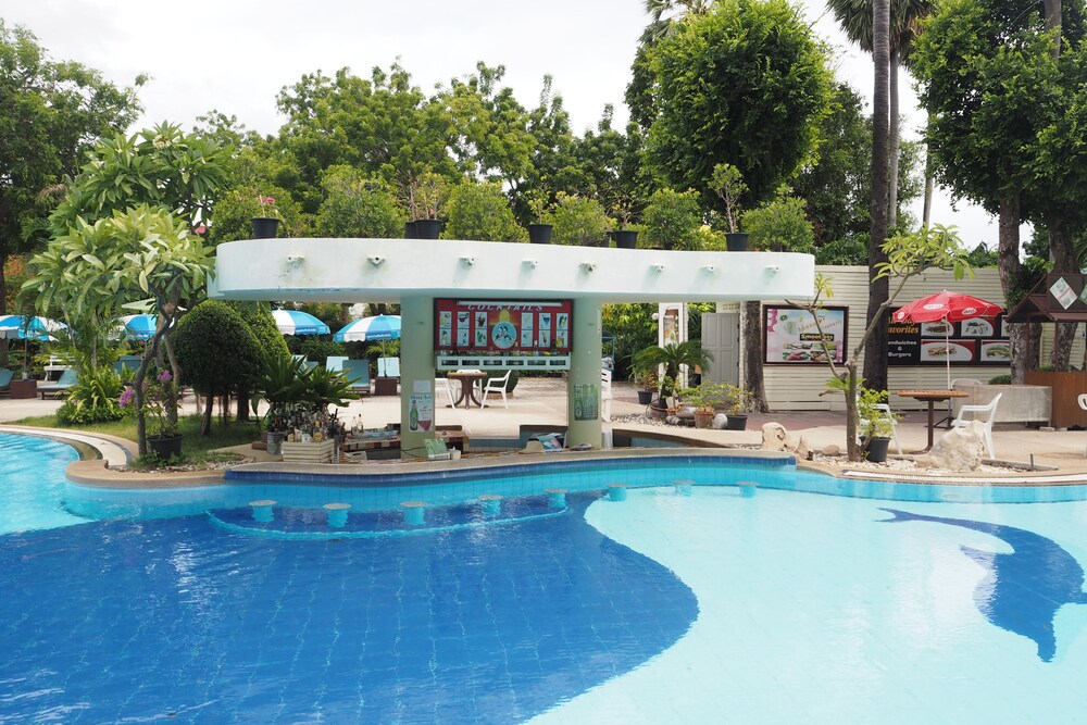 GRAND JOMTIEN PALACE HOTEL