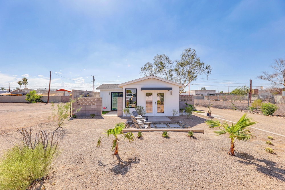 Walkable Downtown Chandler Oasis w/ Private Patio