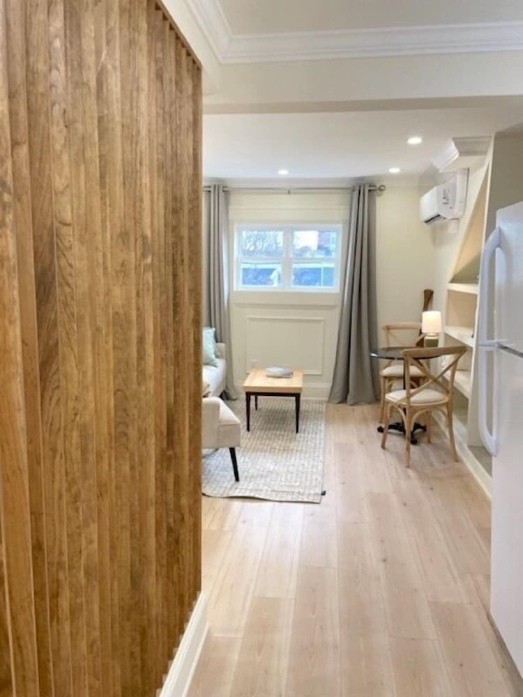 HarbourGate Condos & Studios, photo 15