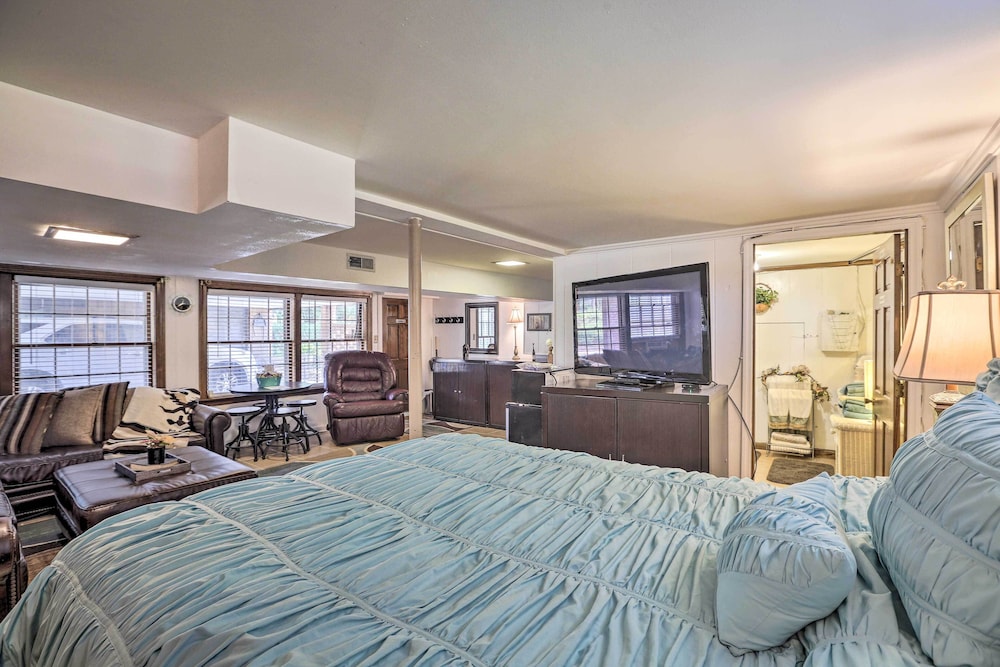Nashville Apt w/ Patio, 3 Mi to Grand Ole Opry - Property Image 10