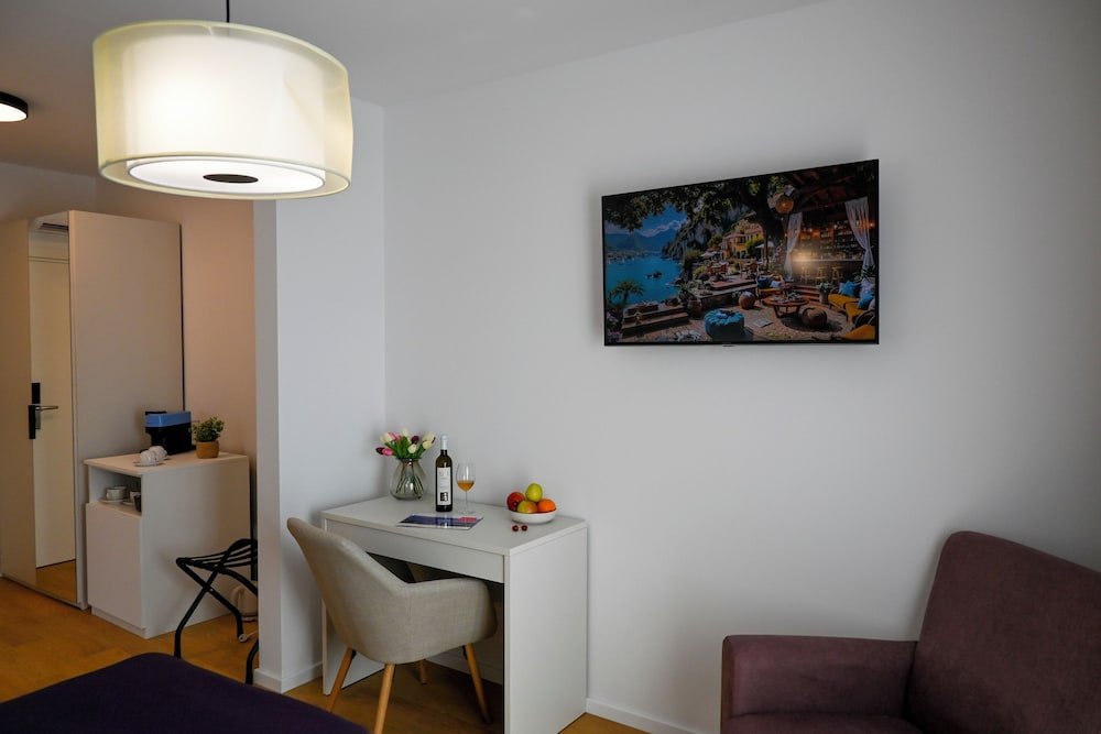 B&B Zora Panoramic View