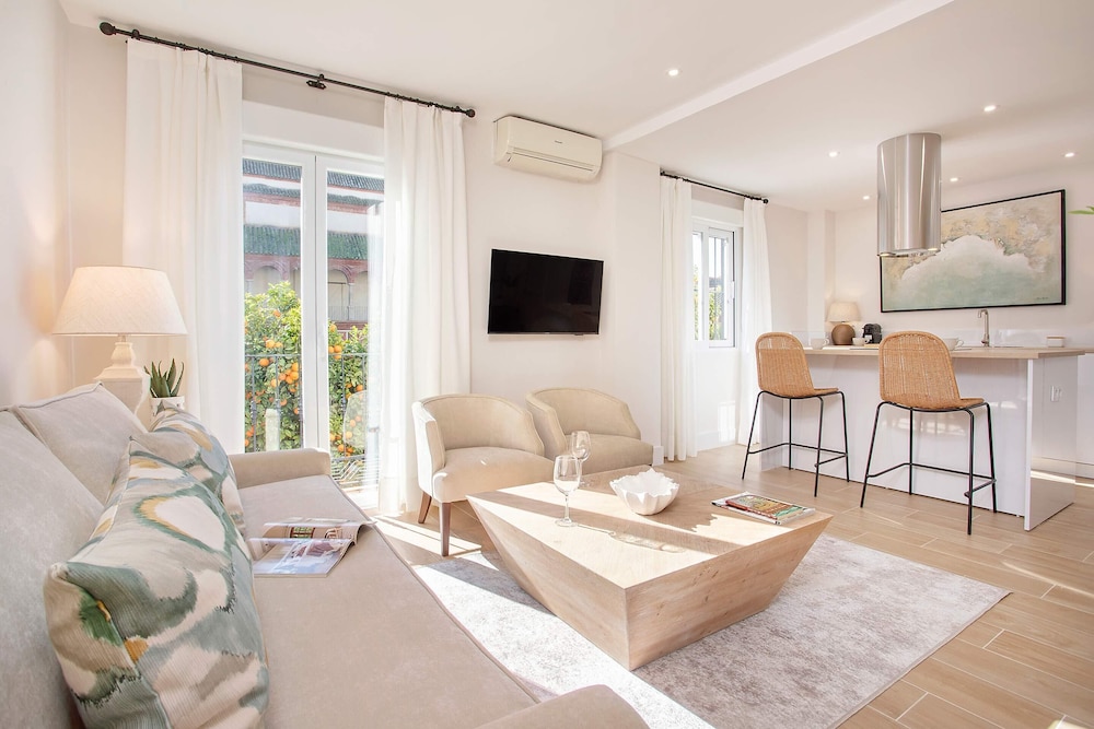 Central Apt. Cordoba. Plaza San Francisco