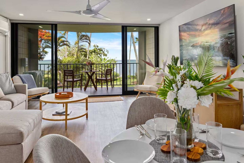 Ocean Views Luxury Amenities Beachfront Retreat