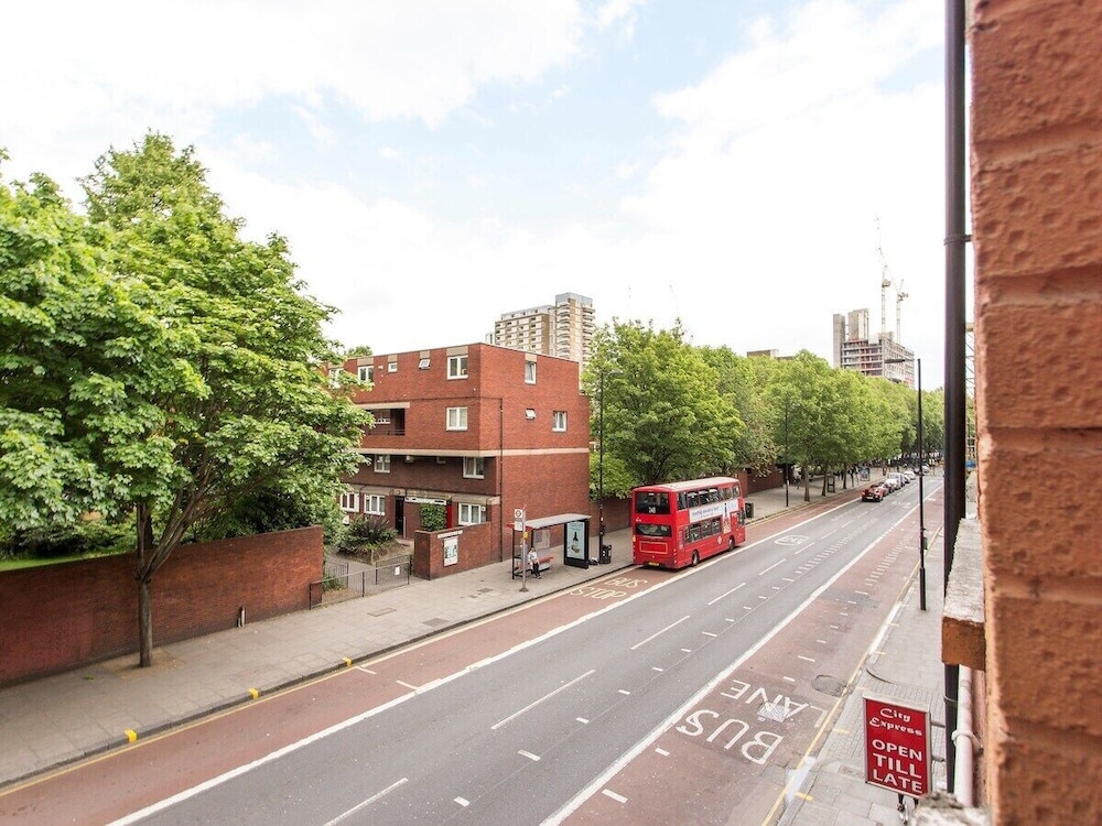 Fast Wifi Pet-friendly Sleeps 6