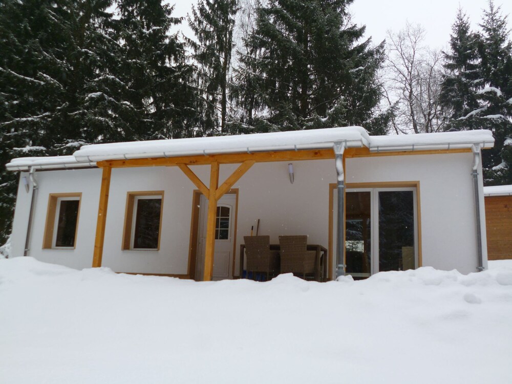 Cosy Apartment With Covered Porch
