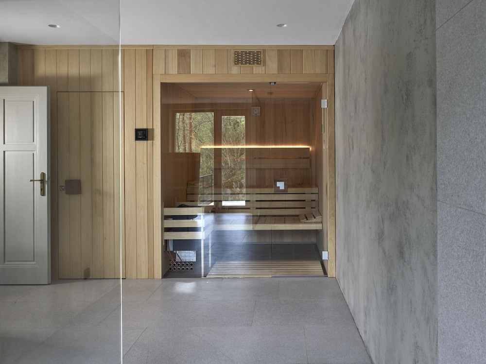 Wmm020 in Manet n With 7 Bedrooms and 8 Bathrooms