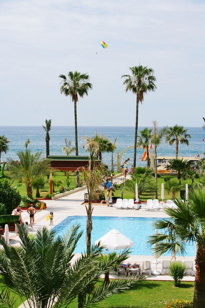 Saphir Hotel & Villas
