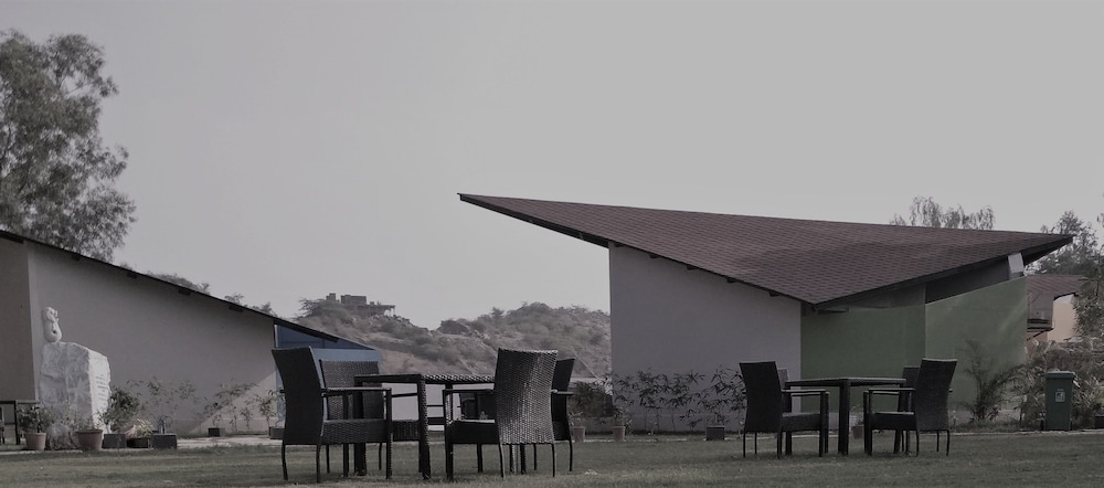 Bamboo Saa Resort & Spa