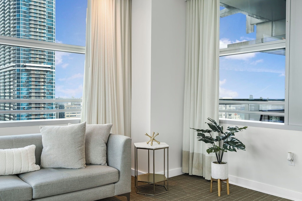 Prime Location - Walk to City Centre