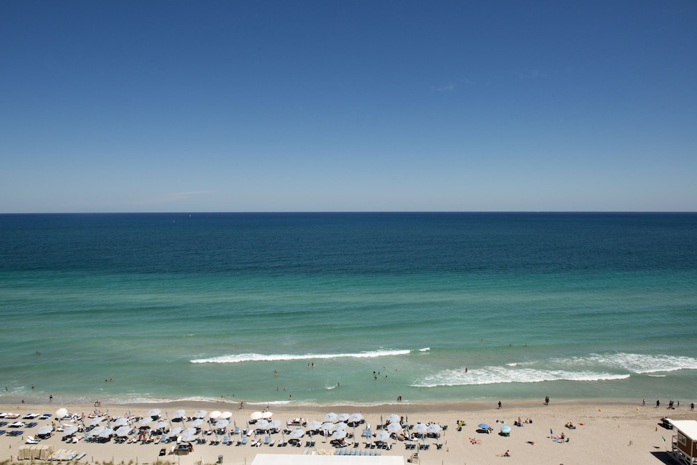 Lyfe Beach Resort