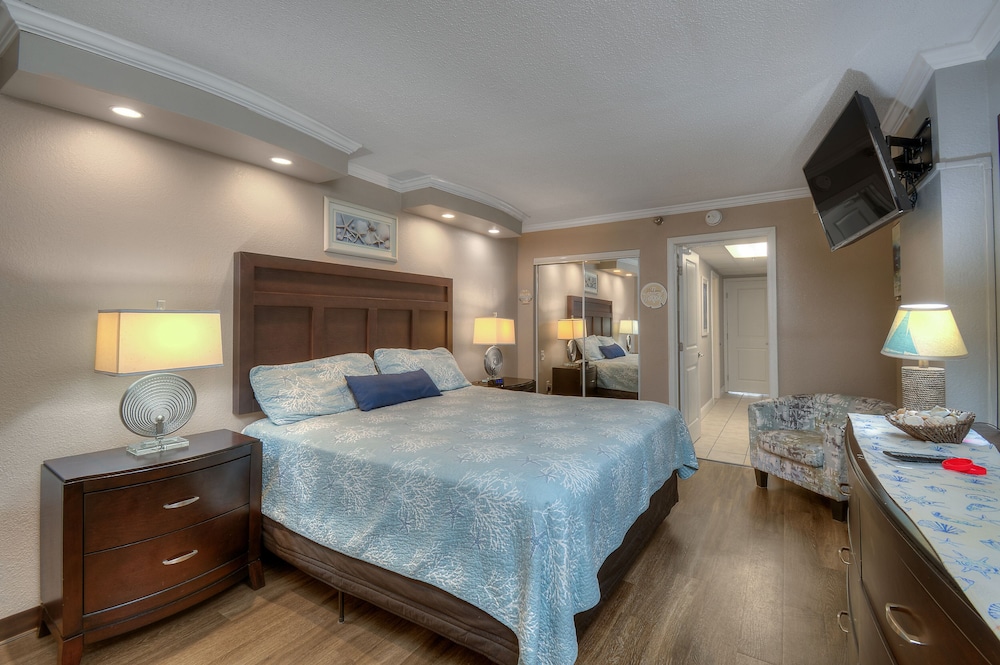 Units at Caravelle Resort by Elliott Beach Rentals